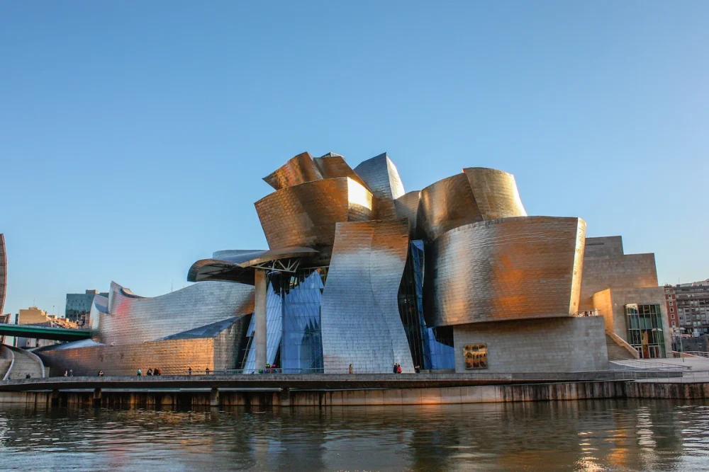 Digital nomads who come to Bilbao love the temperate climate