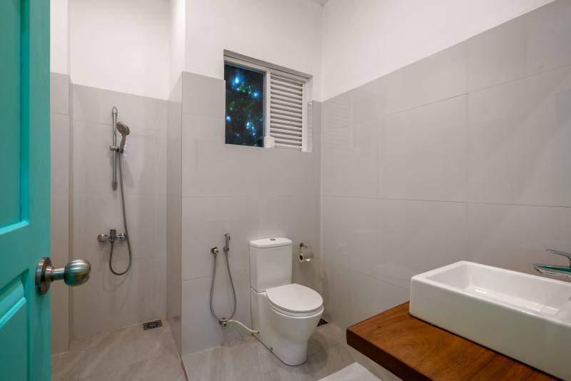 WiFi-Tribe-Sri-Lanka-Weligama-Digital-Nomad-Remote-Worker-38_Standard_4_Shared Bathroom